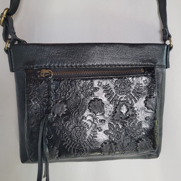 The Sak Handbags - The Sak Sanibel Black Leather Mini Crossbody Bag NWOT